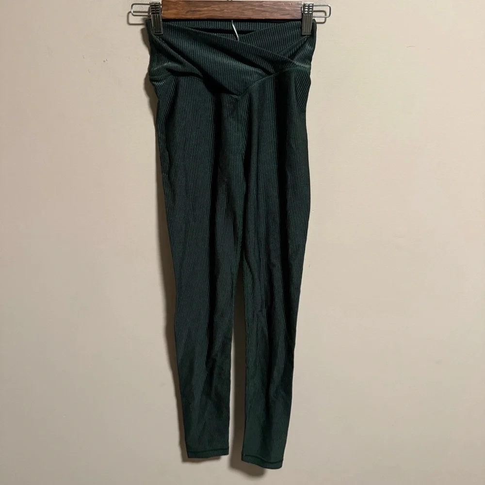 Aerie Set Ribbed Shine Crossover Legging & Twist Front Sport Bra Tank Size Small